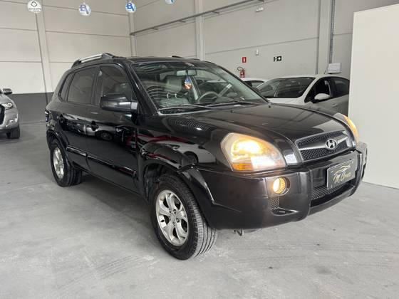 HYUNDAI TUCSON 2.0 MPFI GLS 16V 143CV 2WD FLEX 4P AUTOMÁTICO HYUNDAI TUCSON 2.0 MPFI GLS 16V 143CV 2WD FLEX 4P AUTOMÁTICO